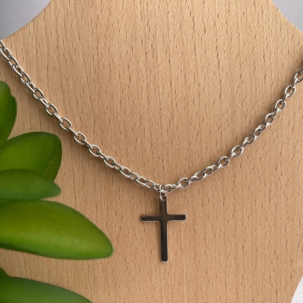 STAINLESS Steel Necklace With Cross Pendant - Picture 10 of 10